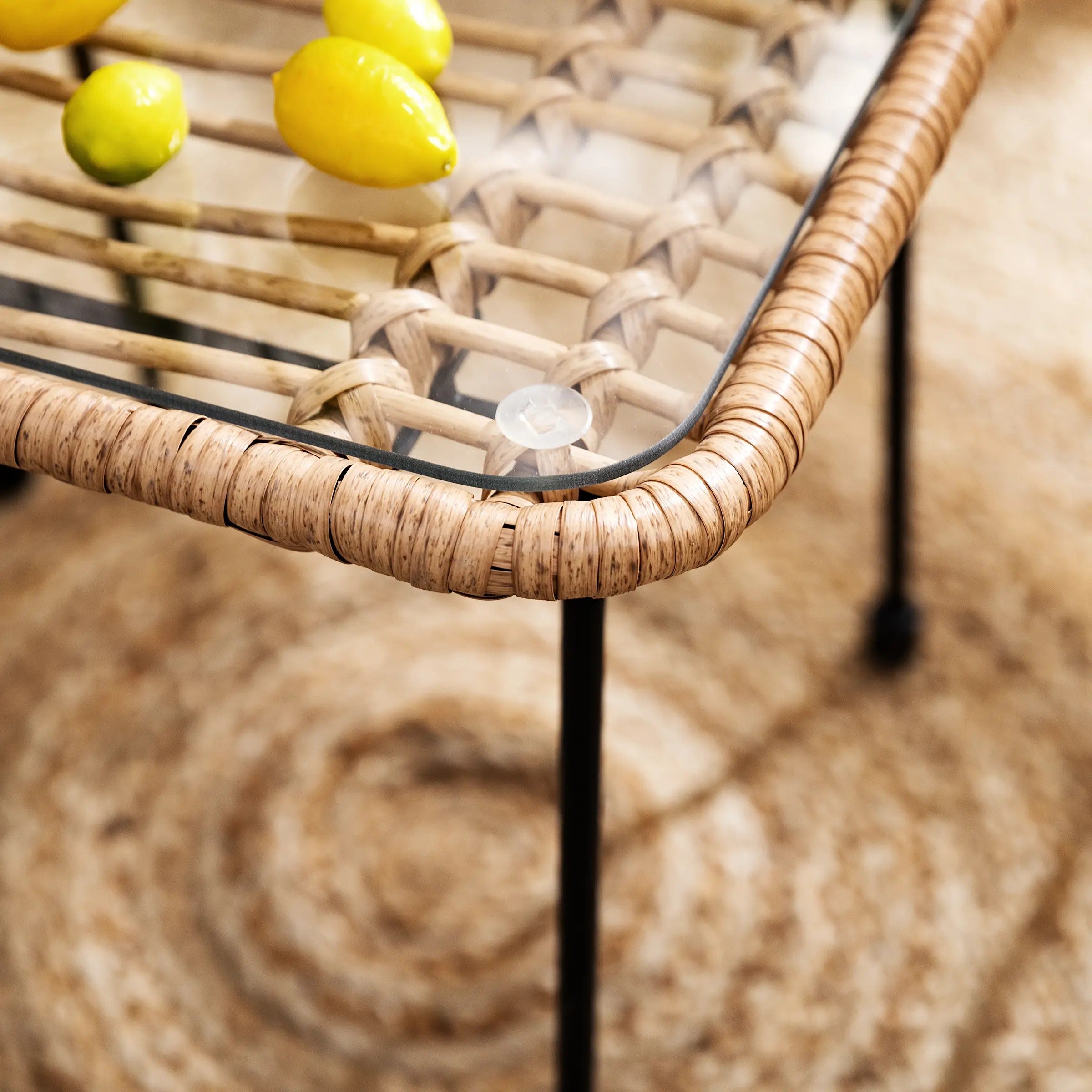 Calore lounge set with rattan look and weather-resistant cushions
