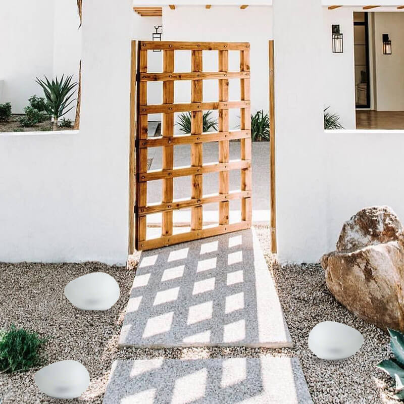 Decorative Solar Garden Pebble Light LED Pathway & Patio Light