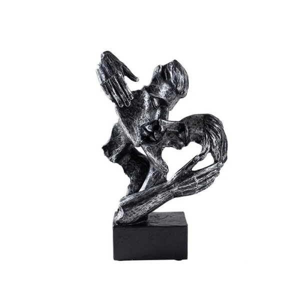 Abstract Kiss Sculpture – Modern Artistic Couple Statue for Home Décor