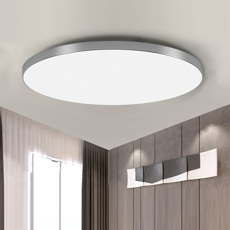 Sleek modern round LED ceiling lamp for elegant living room lighting