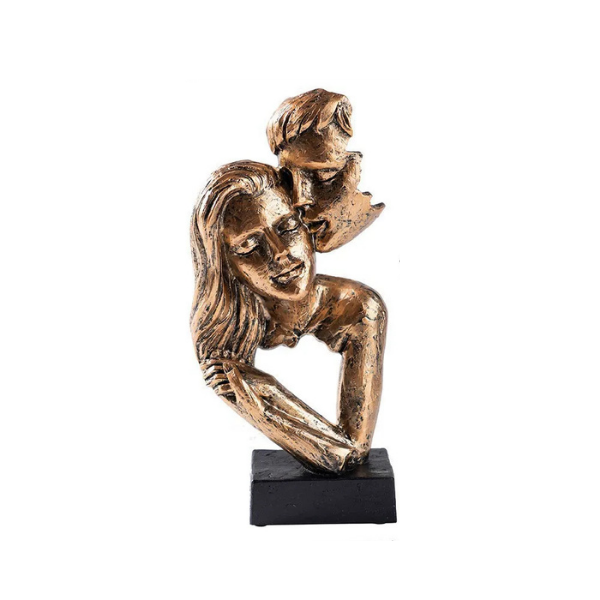 Abstract Kiss Sculpture – Modern Artistic Couple Statue for Home Décor