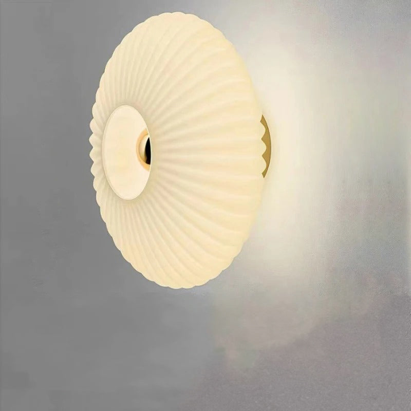 Wall lamp in clear glass design