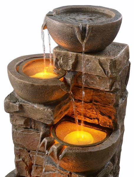 Rustiek Waterdecor met Houten Tonnen