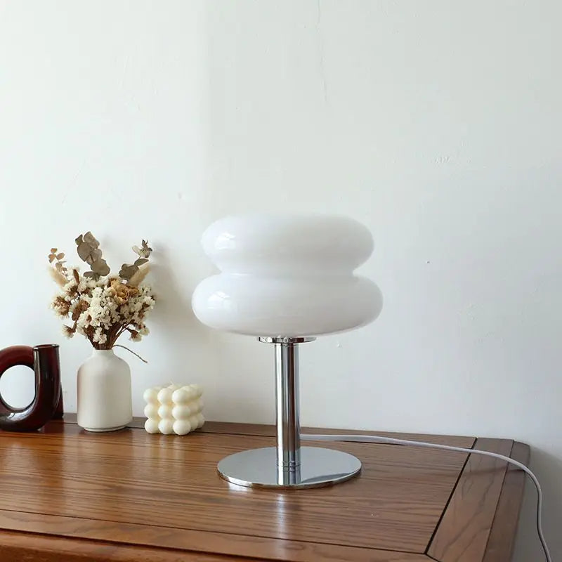 Arvona retro table lamp in chrome and glass