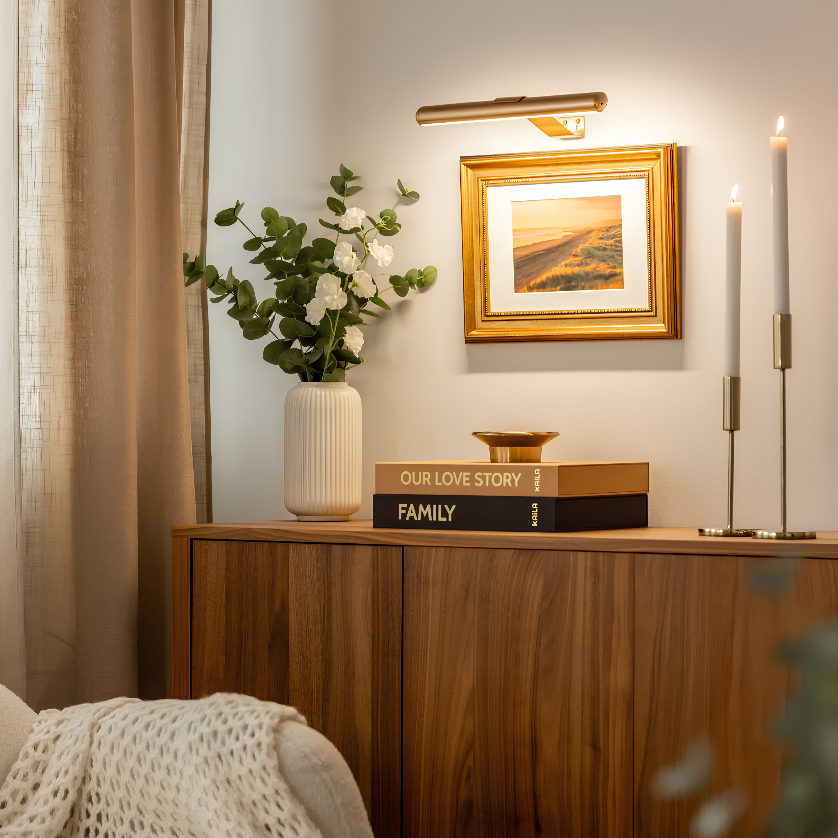 Wireless Art Display Light Rechargeable Wall-Mounted Picture Lamp