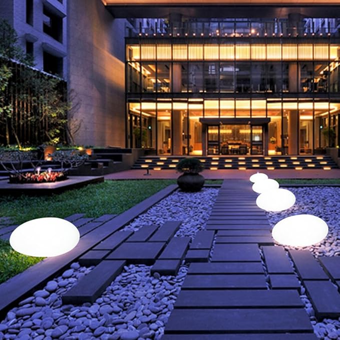 Garden Path Light with Stone Design – Weather-Resistant Outdoor LED Light