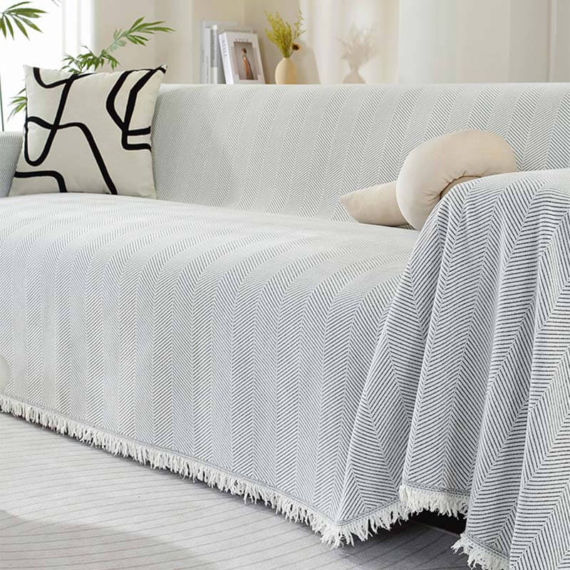 Elegant Chenille Sofa Throw Soft Herringbone Blanket with Tassels