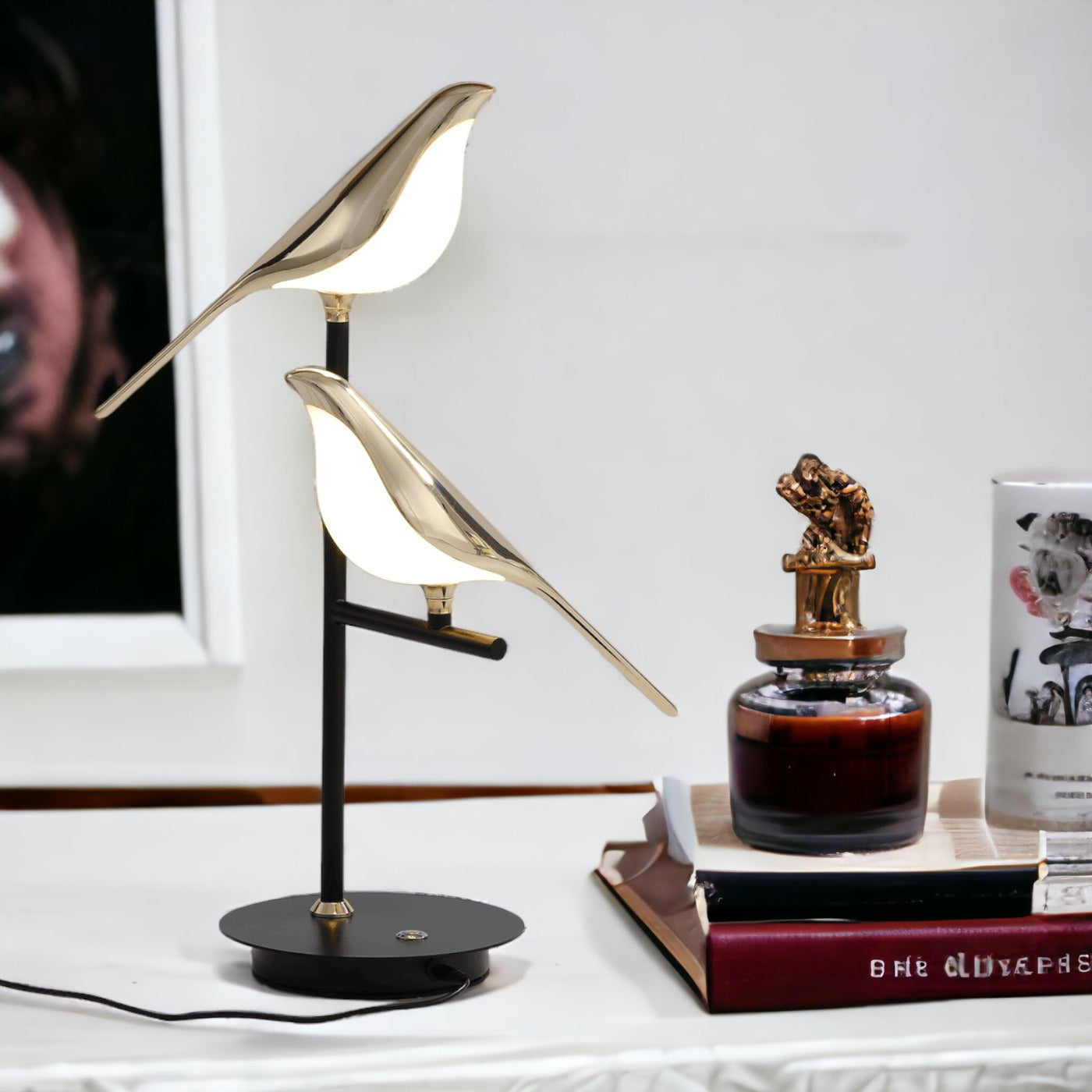 Modern Golden Bird Design LED Table Lamp