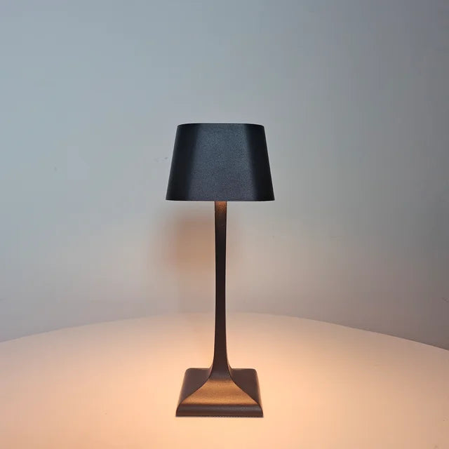 LumoDesk Tafellamp in modern ontwerp