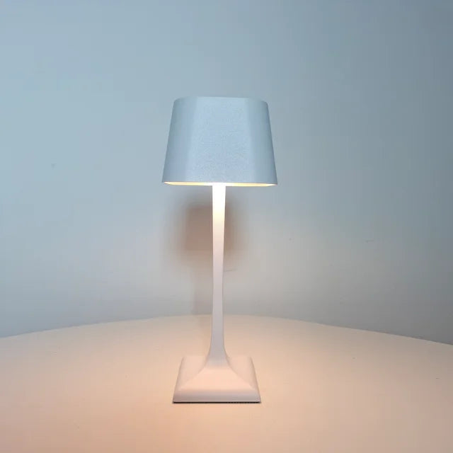 LumoDesk Tafellamp in modern ontwerp