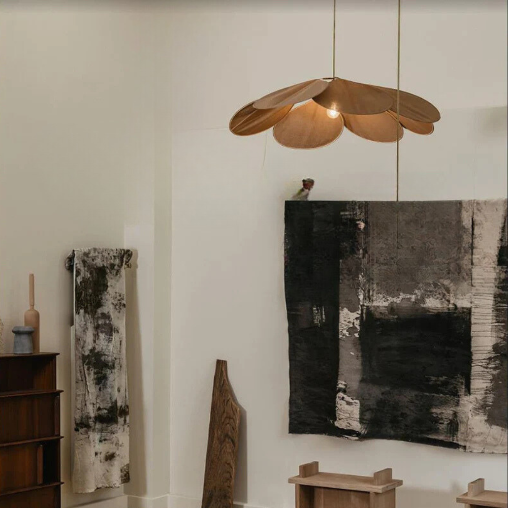 Petala flora pendant lamp with leaf structure