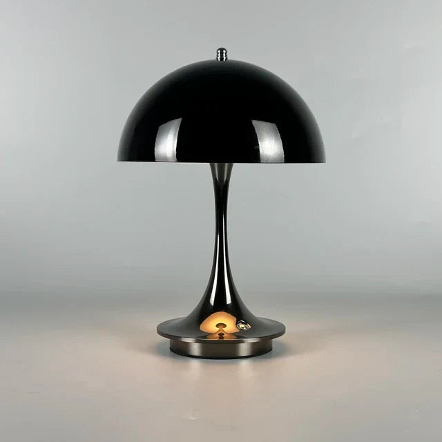 LumoBold Table Lamp