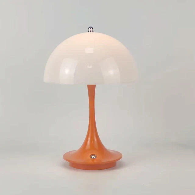 LumoBold Table Lamp
