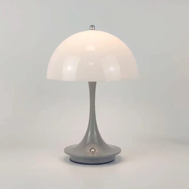 LumoBold Table Lamp