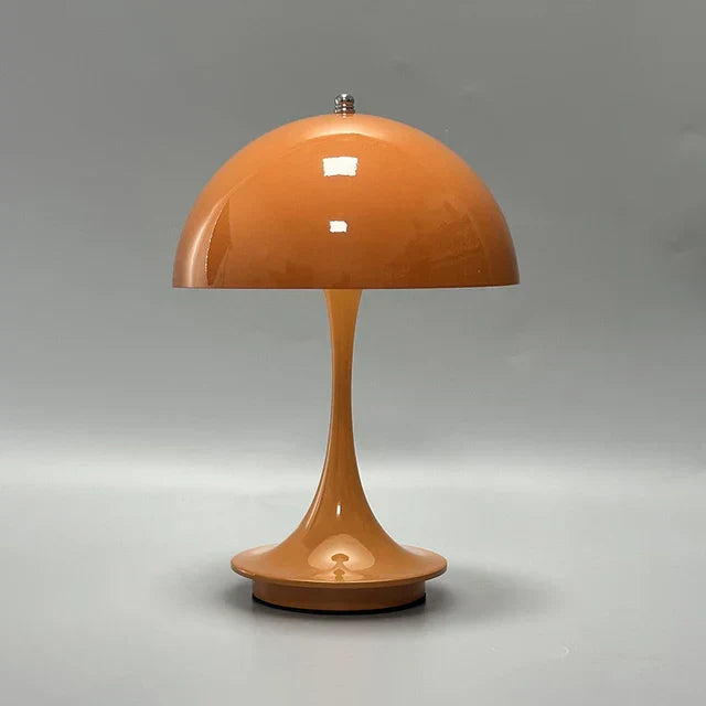 LumoBold Table Lamp