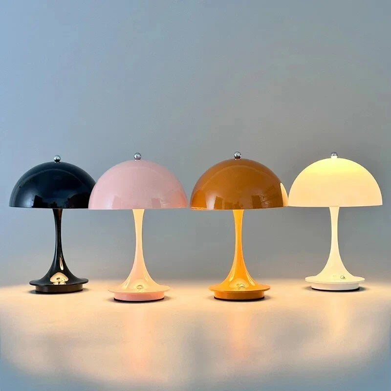 LumoBold Table Lamp