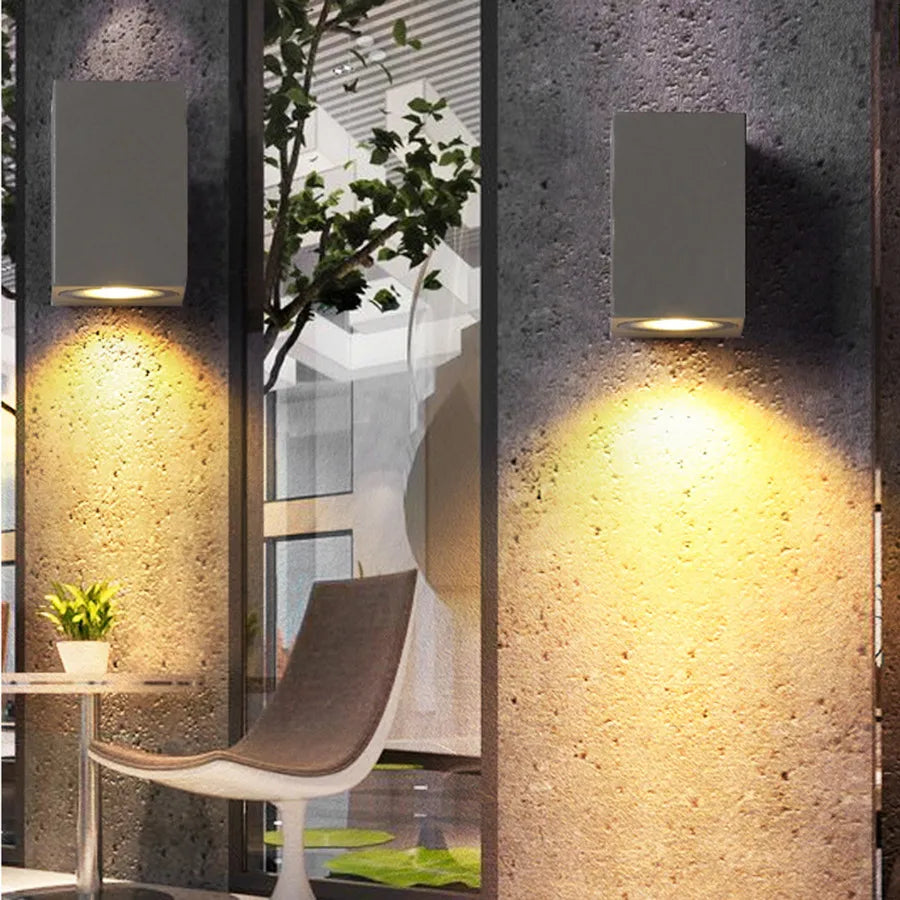 Luma minimalistische buitenlamp met LED Plek