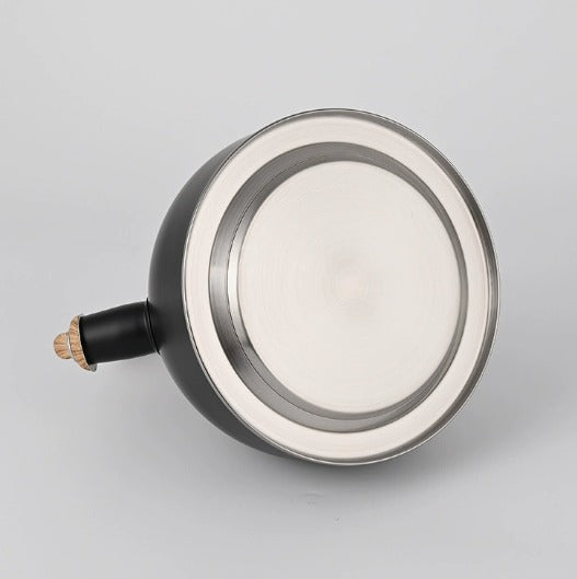 Stainless Steel Whistling Kettle – Classic Style for Everyday Use