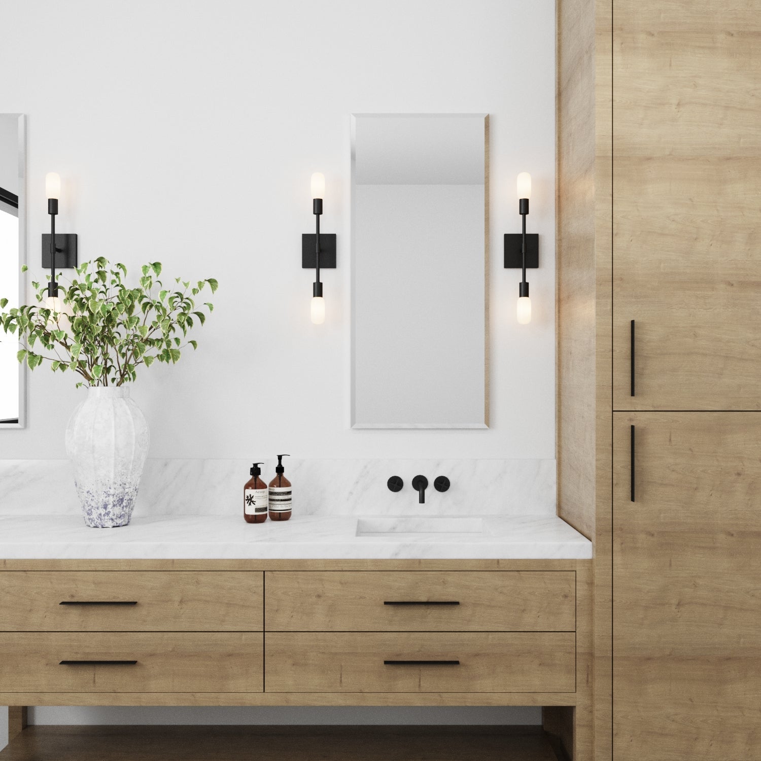 Wall lamp with double fitting and matte black finish