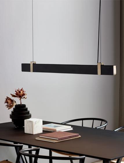 Minimalist linear pendant lamp with built-in dimming function