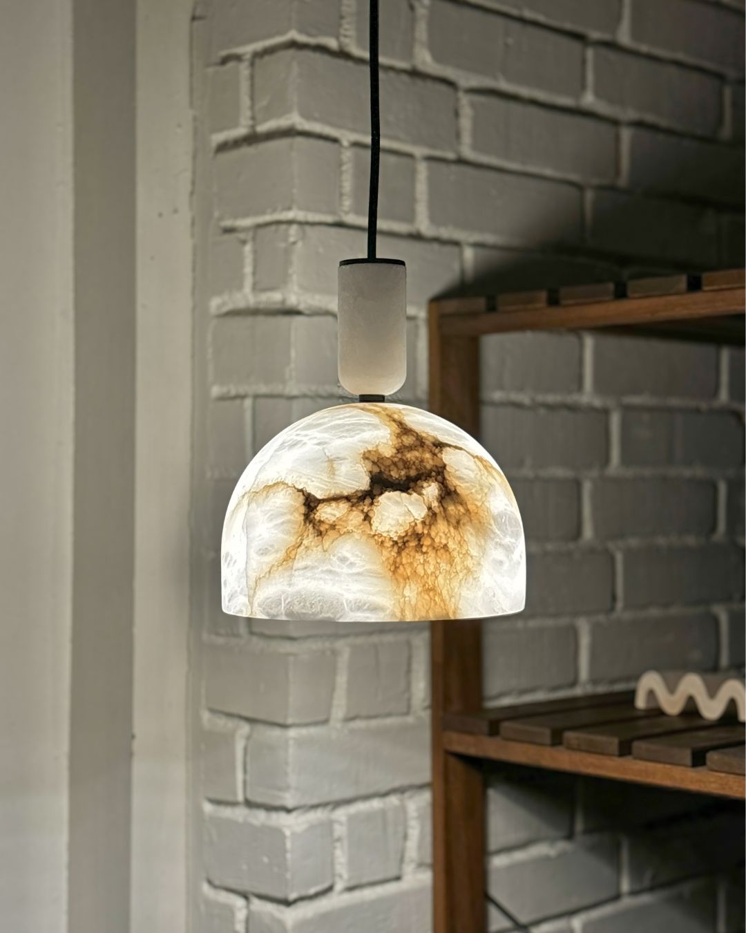 Seren pendant lamp made of alabaster