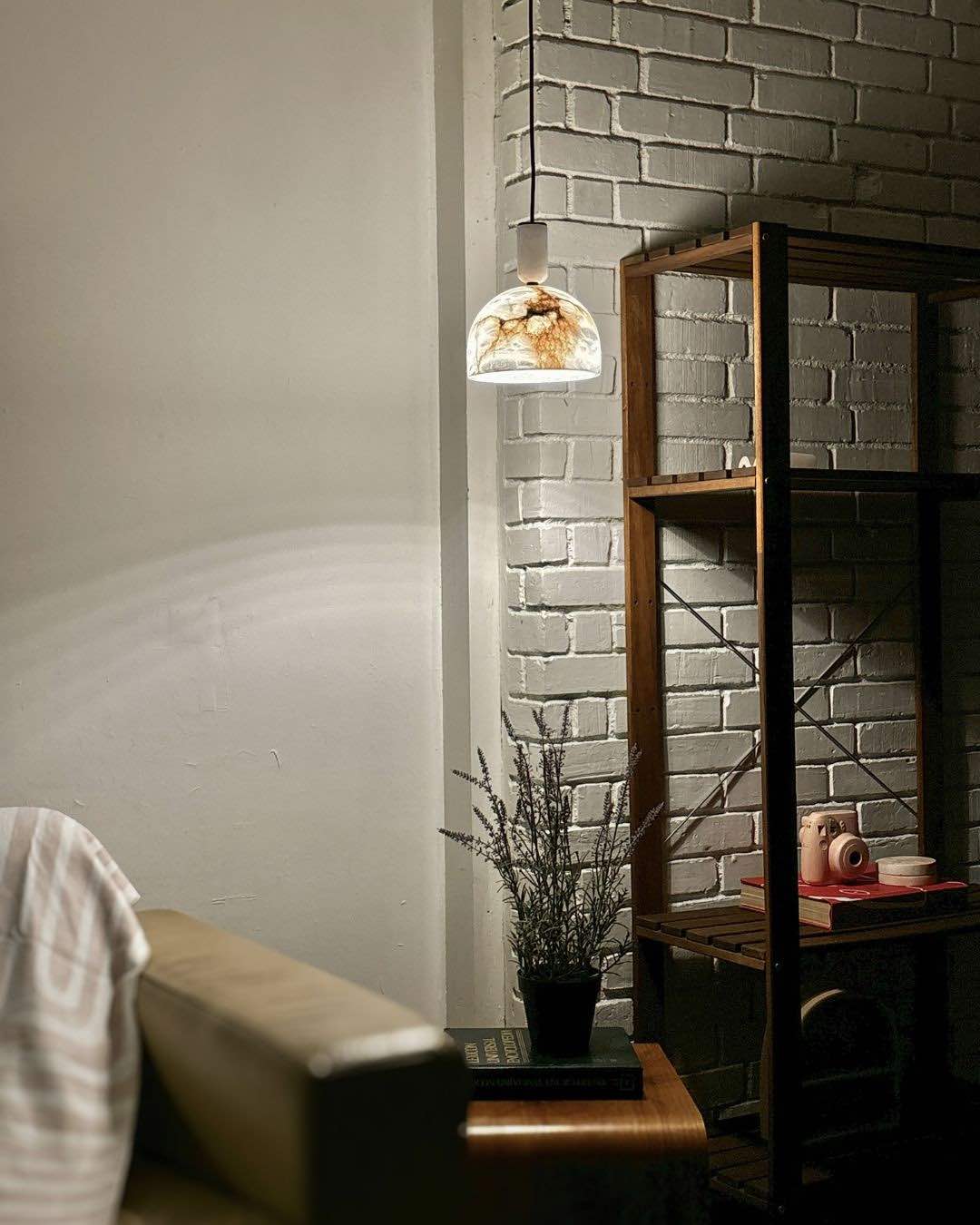 Seren pendant lamp made of alabaster