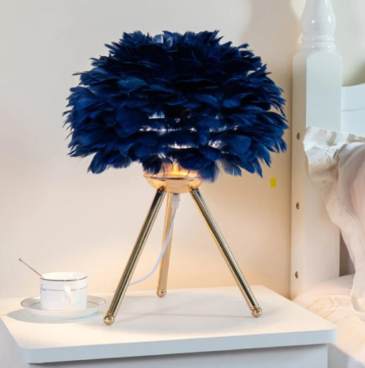 Dimmable Table Lamp with Luxury Feathers in Elegant Decorative Lighting