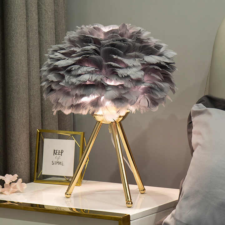 Dimmable Table Lamp with Luxury Feathers in Elegant Decorative Lighting