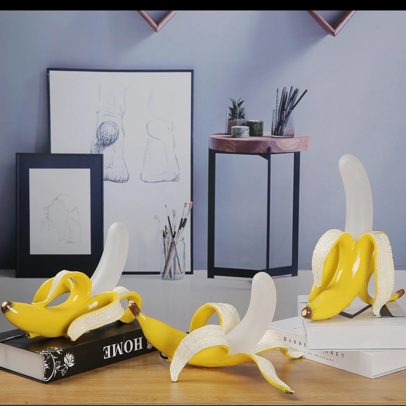Bananashine modern table lamp in banana shape