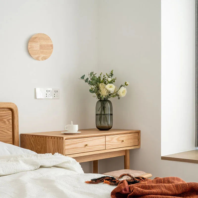 Radiant wall lamp made of wood
