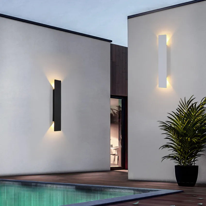 LumaLijn moderne weerbestendige buitenwandlamp met verlichting