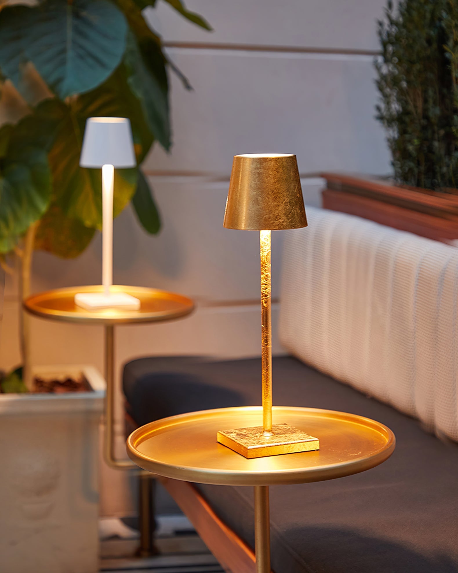 Portable LED Table Lamp Dimmable Metal Light for Indoor & Outdoor Use