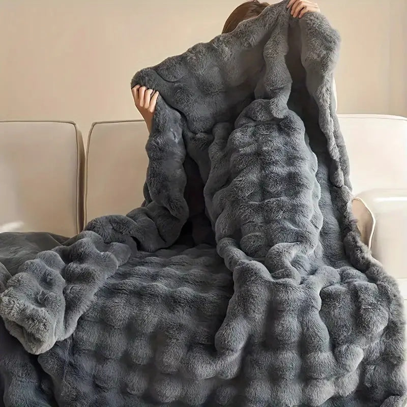 Plush Texture Blanket Throw – Gentle-Touch All-Season Design