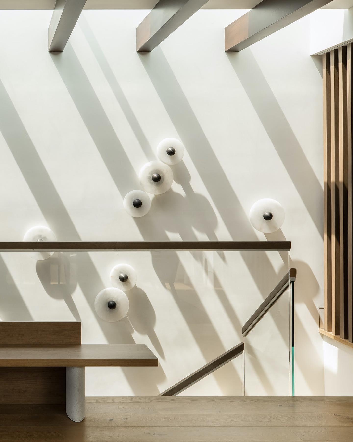 Alabaster LED Wall Light – Modern Round Flush Mount Fixture