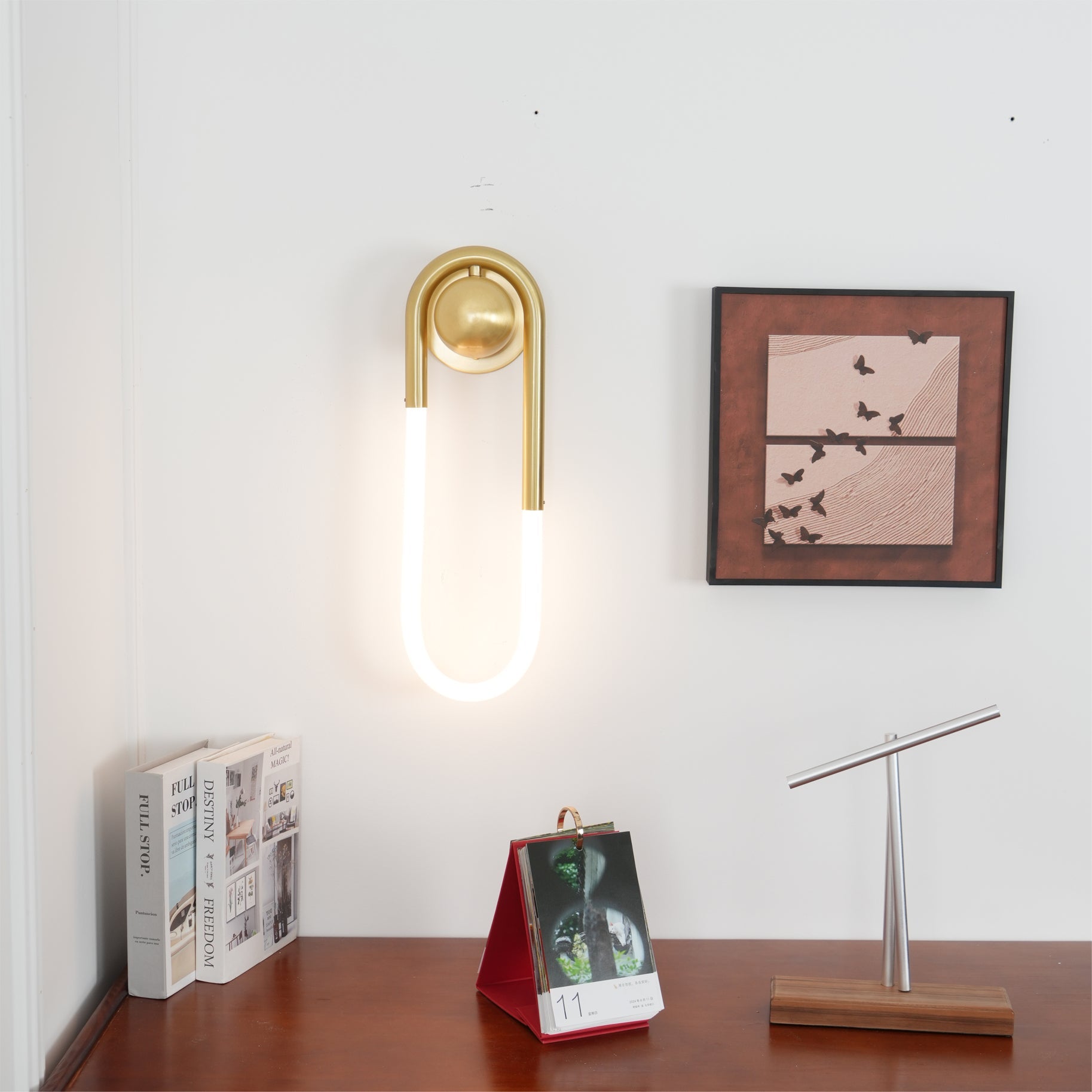Modern LED Wall Light – Black Loop Design Indoor Fixture