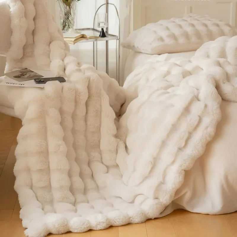 Double-sided faux fur blanket