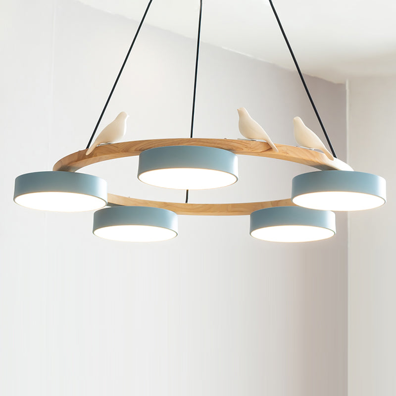 Nature-Inspired Bird Chandelier Round Wooden Frame with LED