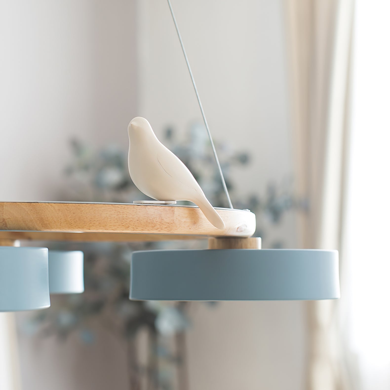 Nature-Inspired Bird Chandelier Round Wooden Frame with LED