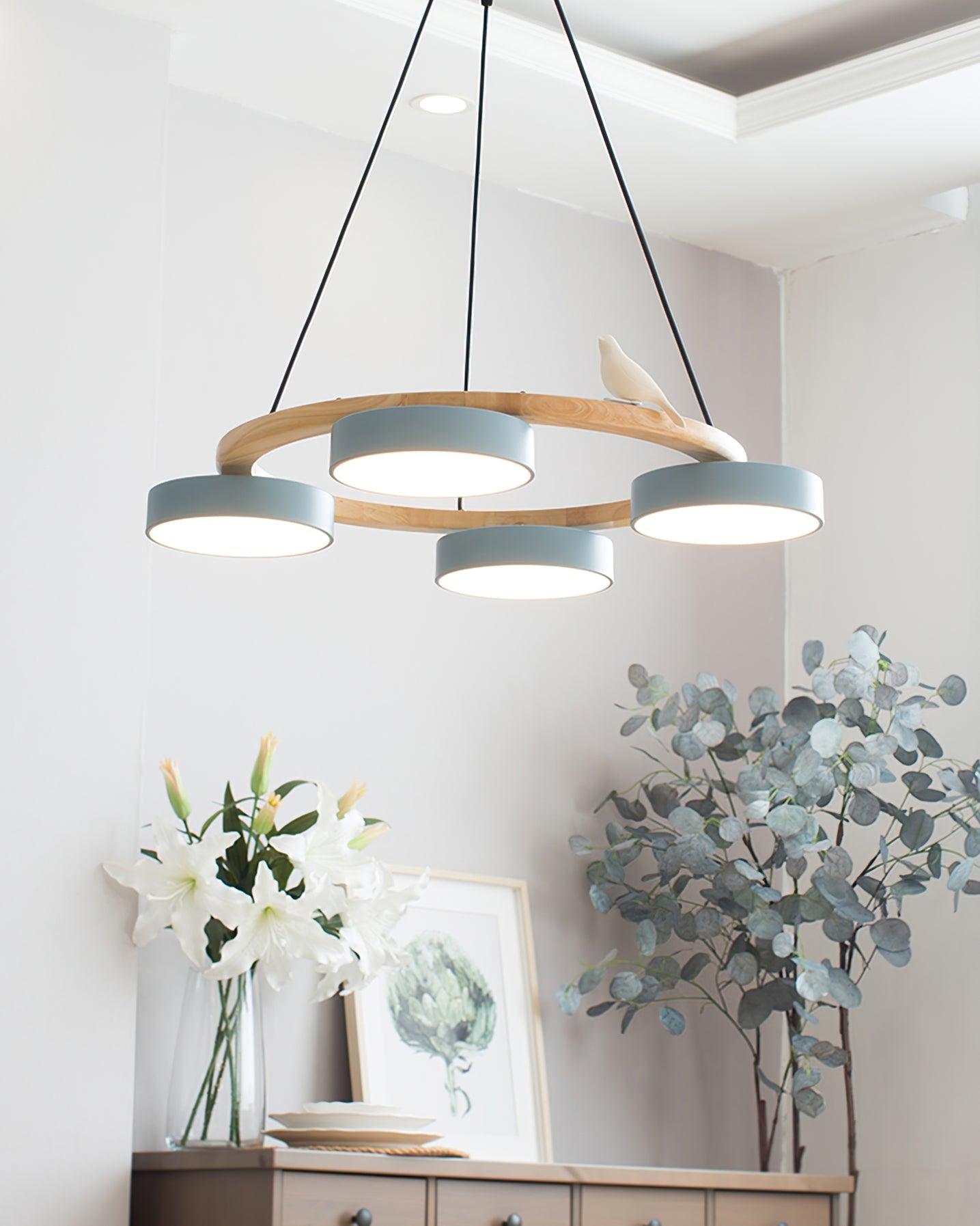 Nature-Inspired Bird Chandelier Round Wooden Frame with LED