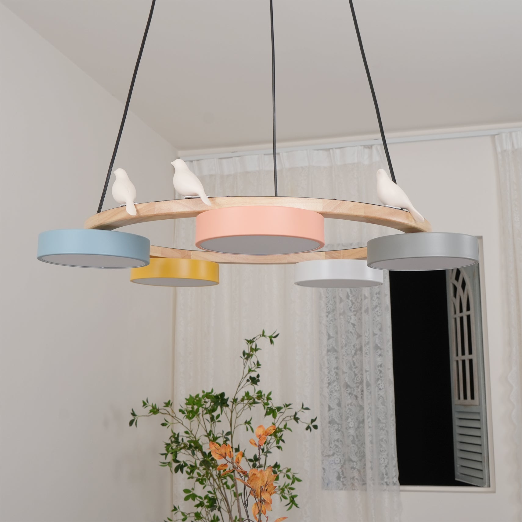Nature-Inspired Bird Chandelier Round Wooden Frame with LED