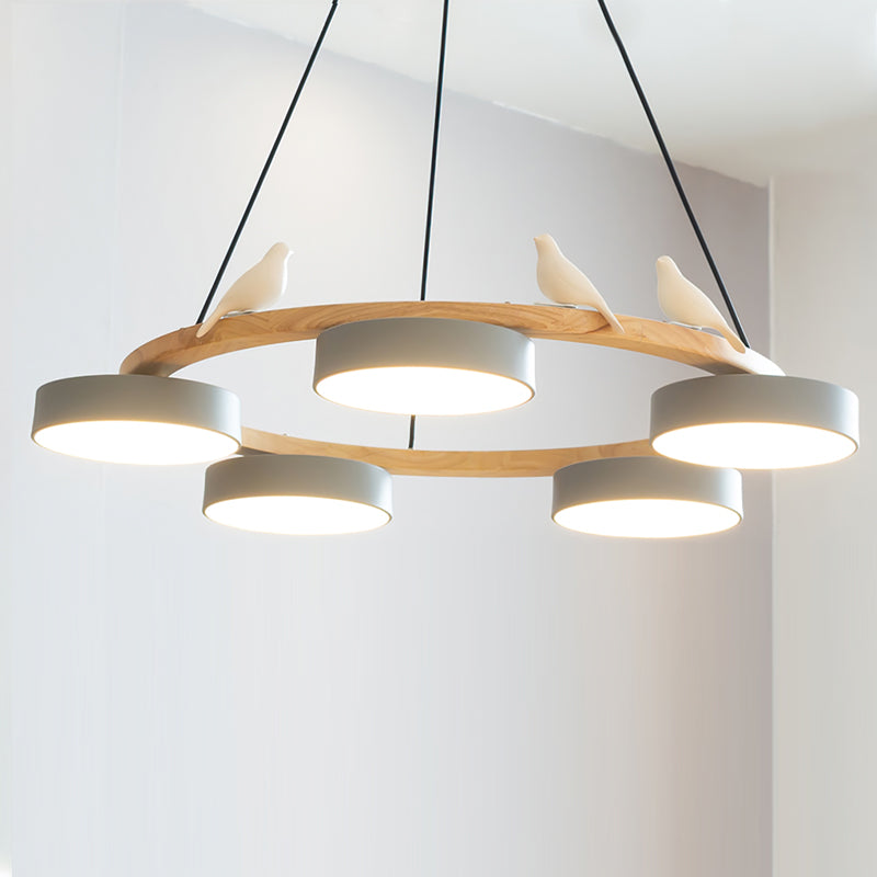 Nature-Inspired Bird Chandelier Round Wooden Frame with LED