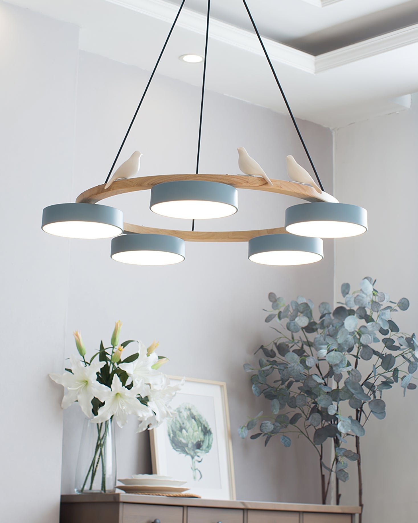 Nature-Inspired Bird Chandelier Round Wooden Frame with LED