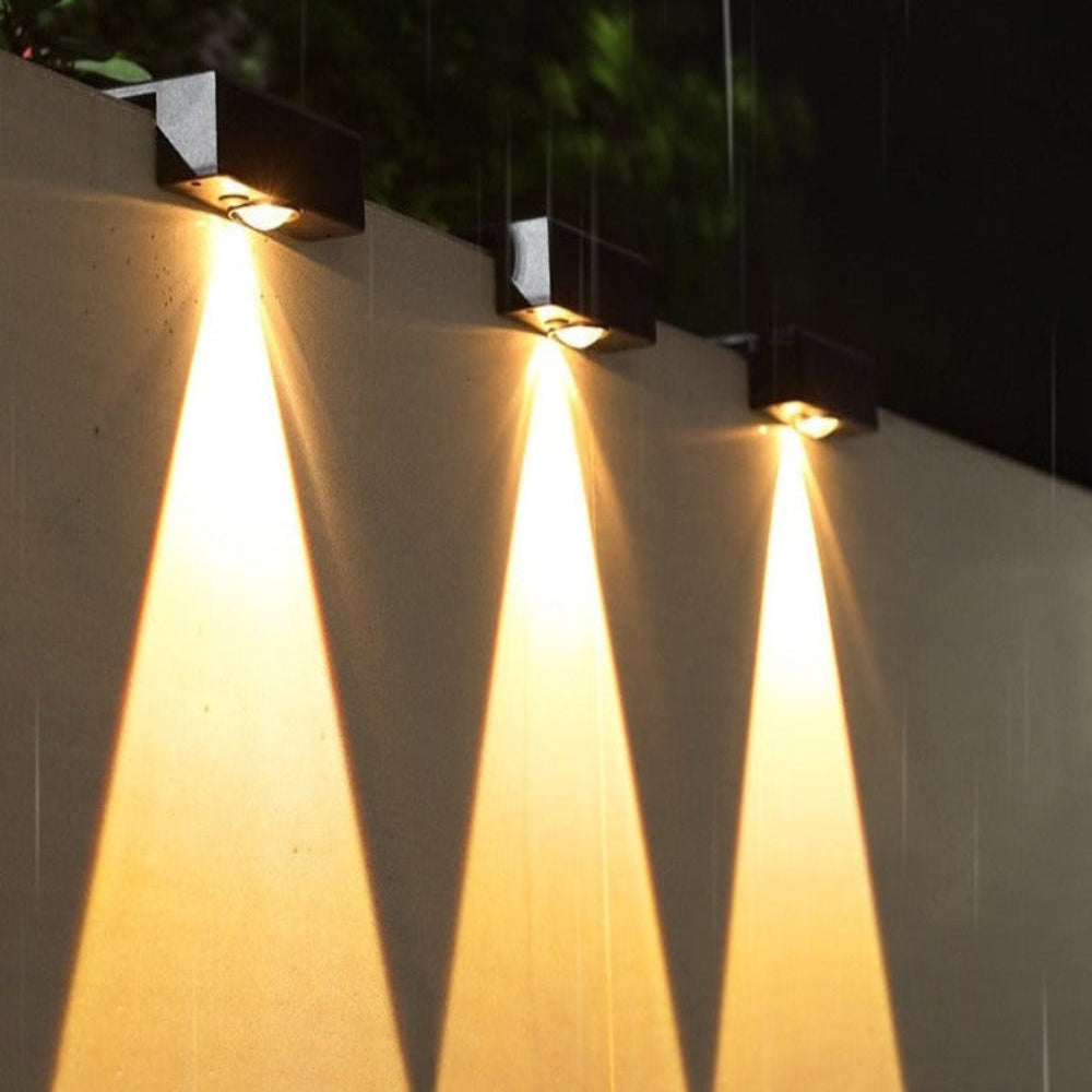 Durable Solar Garden Light Weather-Resistant Outdoor LED Pathway Lamp