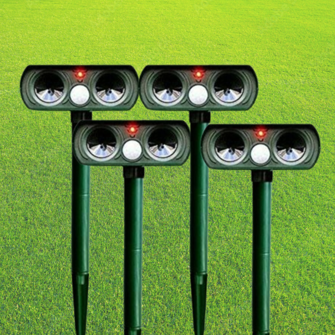 Infrared Solar Pest Repeller Smart Motion Sensor Animal Deterrent for Garden & Yard