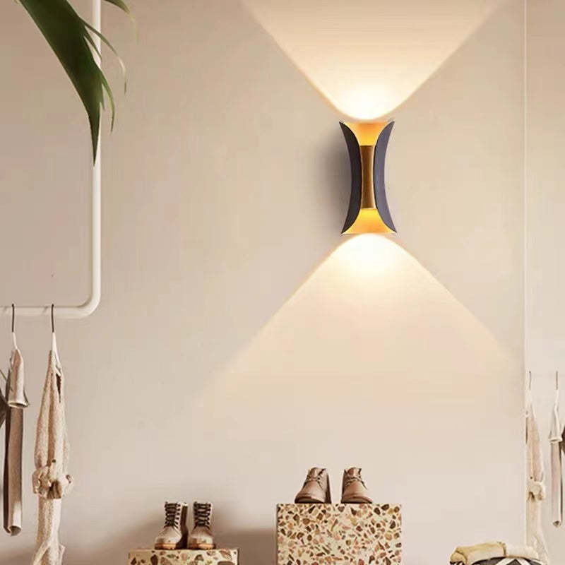 Outdoor LED Wall Light Weather-Resistant Modern Light for Garden & Corridor