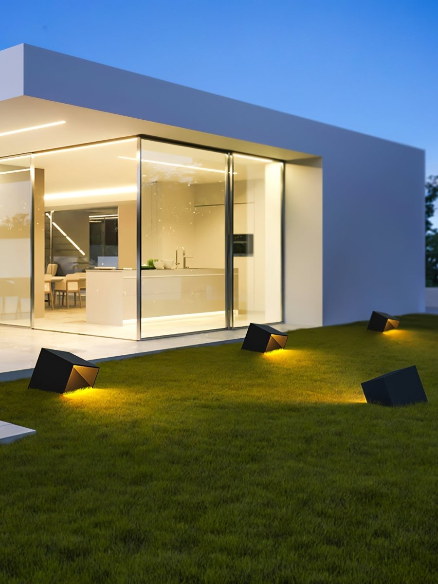 Luno Solar LED Buitenlamp in Kubusvormig Design