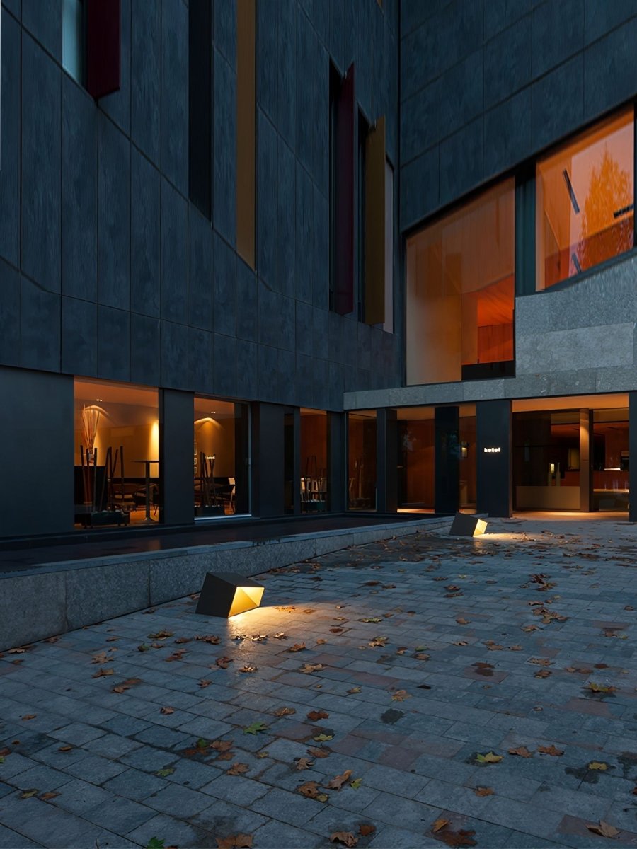 Luno Solar LED Buitenlamp in Kubusvormig Design