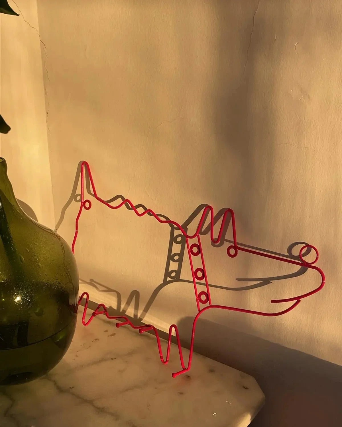 Minimalist Wall Hook Bold Red 5-Hook Organizer for Entryway