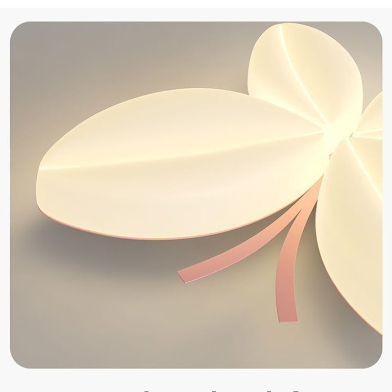 Ceiling lamp in butterfly shape with LED lighting
