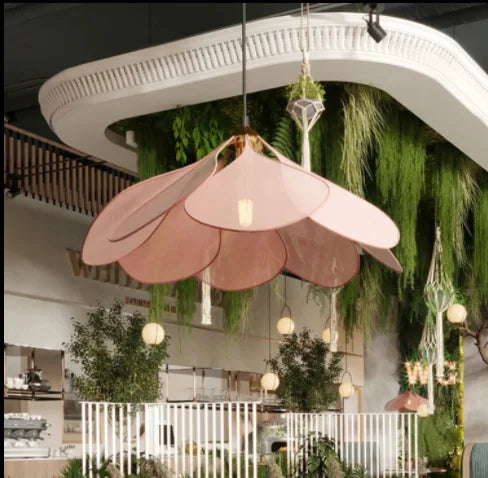 Petala flora pendant lamp with leaf structure